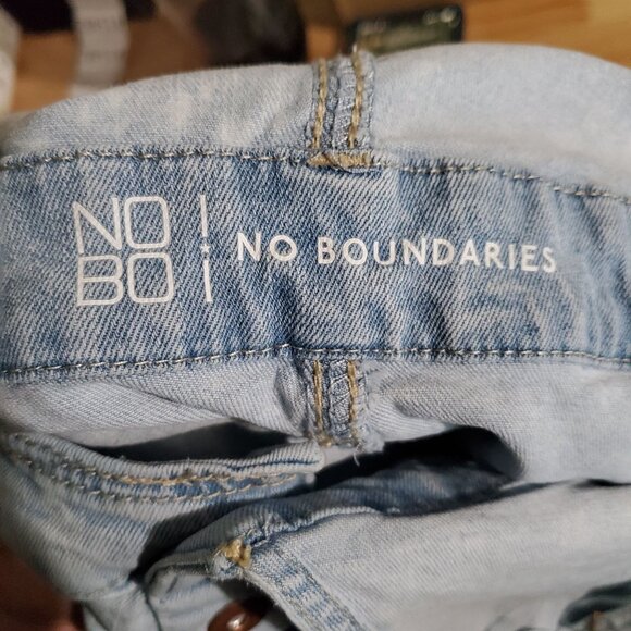 No Boundaries Overalls Womens XXL 19 Blue Distressed Denim Shorts Shortalls - Picture 2 of 12